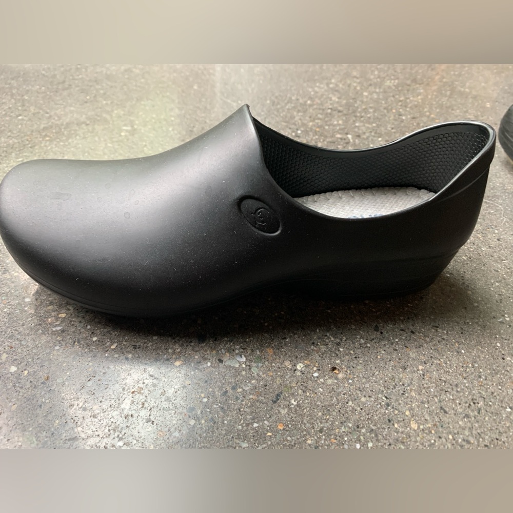 Sticky Shoes Black Clogs Women’s 8.5M - Picture 14 of 14